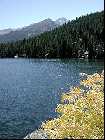 ne of the most popular (and  crowded) destinations at Rocky Mountain National Park, Bear Lake  is encircled by an easy-going, 0.5-mile trail.