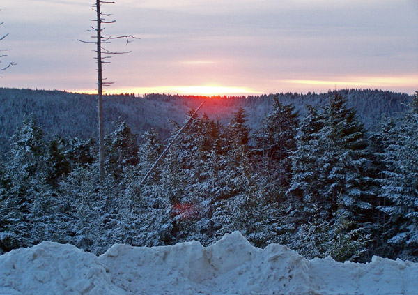 Later that night, Snowshoe received five inches of fresh snow.  By Sunday, Snowshoe had 30 trails open.  The Silver Creek area is expected to open on December 16.